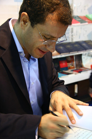 Abdo Medlej book signing